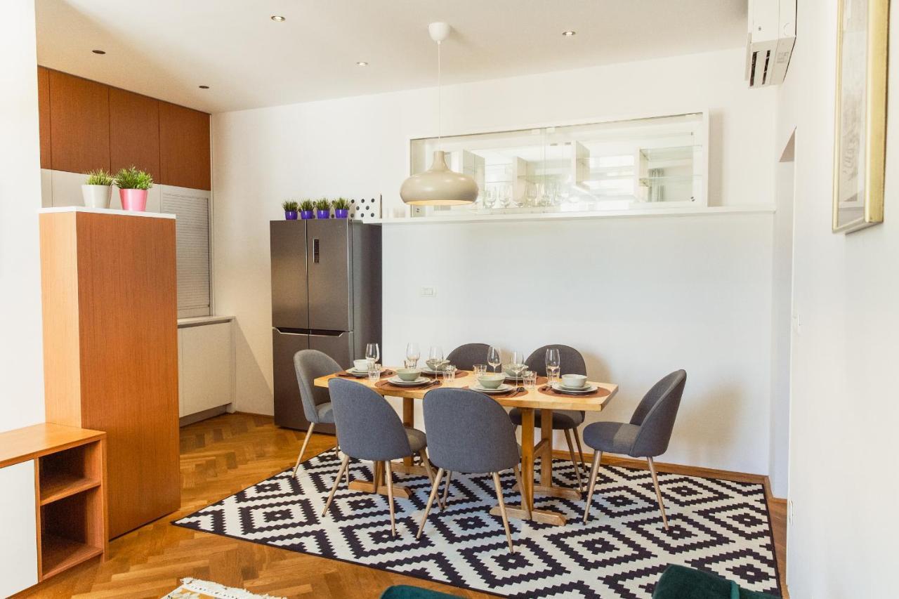 Top Location City Centre Condo In Historic Building With Free Garage Parking Любляна Екстериор снимка