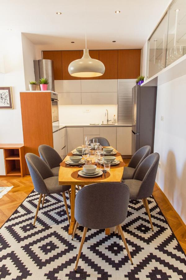 Top Location City Centre Condo In Historic Building With Free Garage Parking Любляна Екстериор снимка